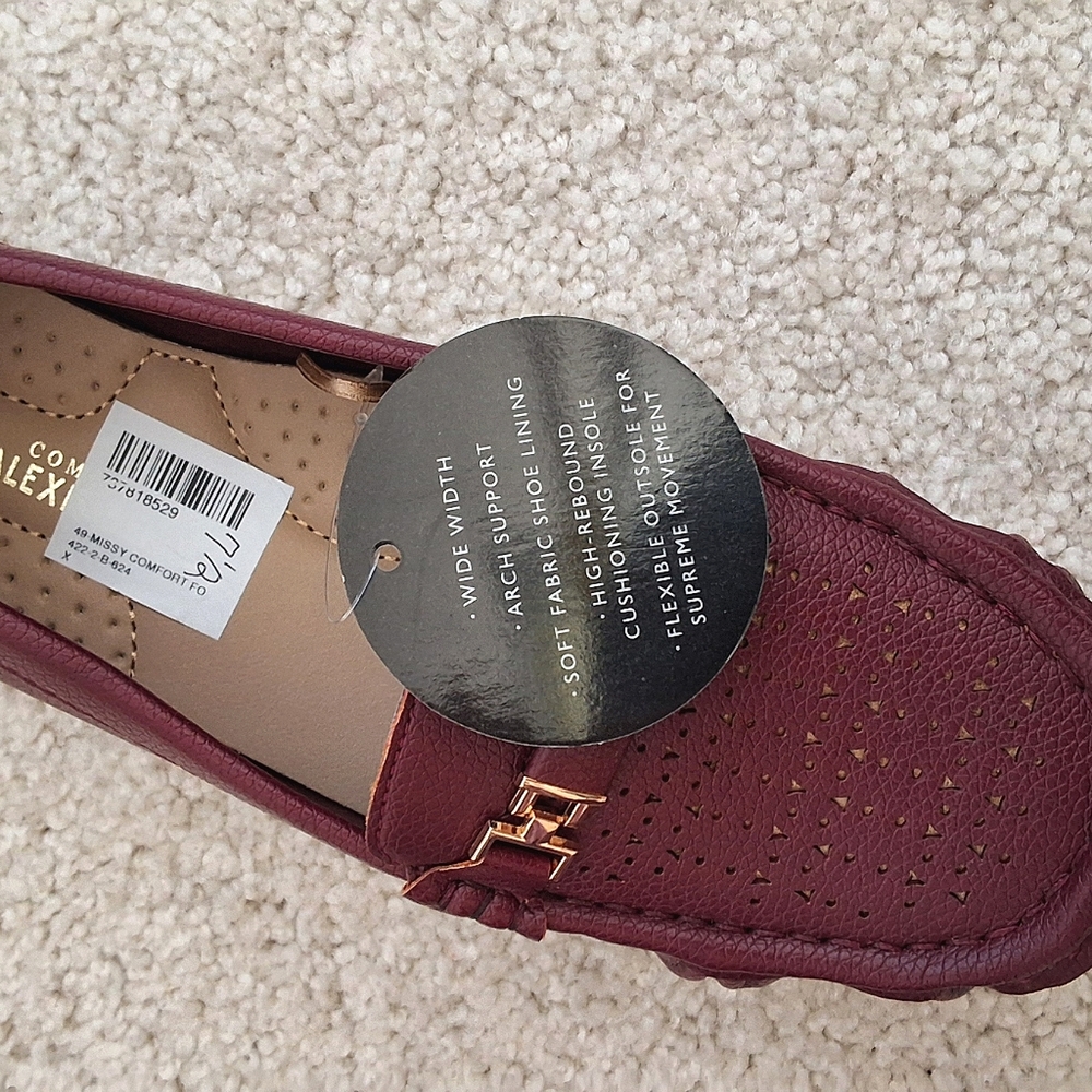 SOLD!!! Alexis Bendel, NWT, 7.5Wide, Woman's Maroon Gold Buckle Flats - Picture 8 of 9